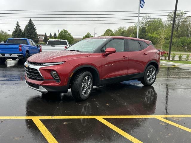 new 2025 Chevrolet Blazer car, priced at $35,804