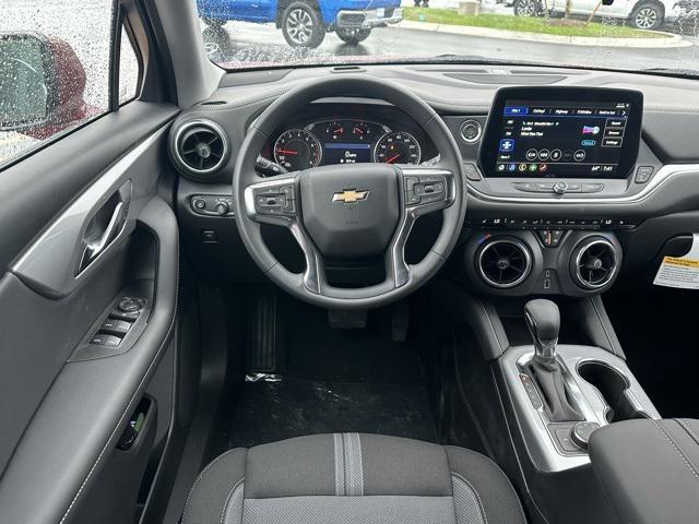 new 2025 Chevrolet Blazer car, priced at $35,804
