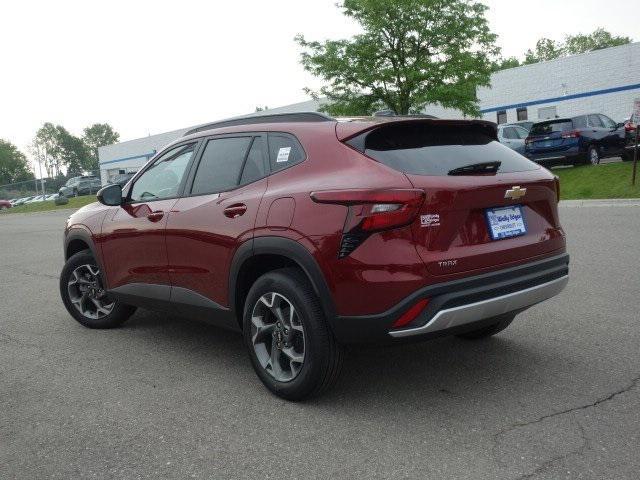new 2025 Chevrolet Trax car, priced at $22,722