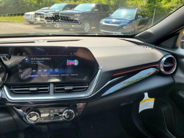 new 2025 Chevrolet Trax car, priced at $24,563