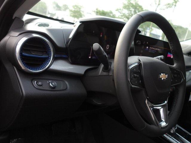 new 2025 Chevrolet Trax car, priced at $22,722