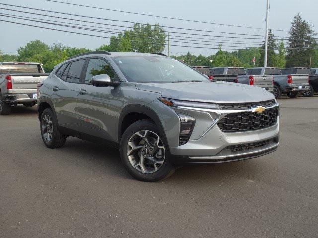 new 2025 Chevrolet Trax car, priced at $22,722