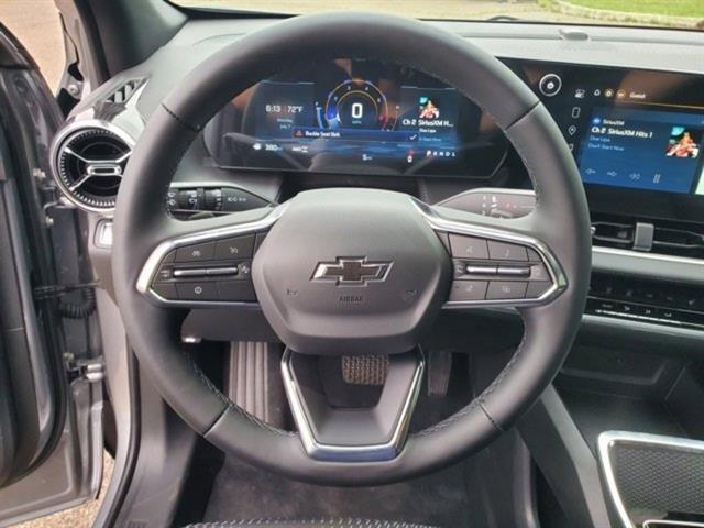 new 2026 Chevrolet Equinox car, priced at $30,633