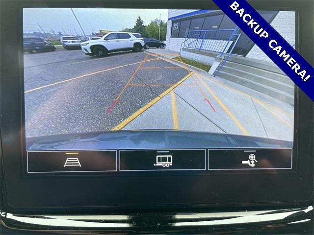 used 2023 Chevrolet Traverse car, priced at $31,455