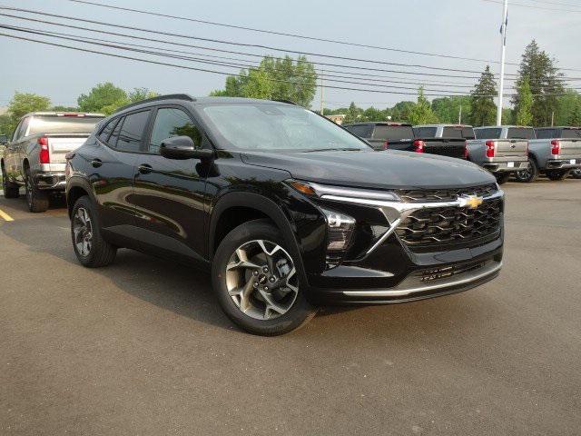 new 2025 Chevrolet Trax car, priced at $24,417