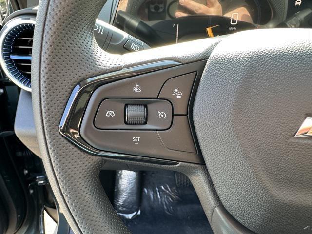 new 2025 Chevrolet Trax car, priced at $22,702