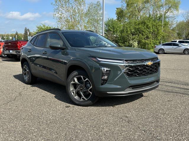 new 2025 Chevrolet Trax car, priced at $22,702
