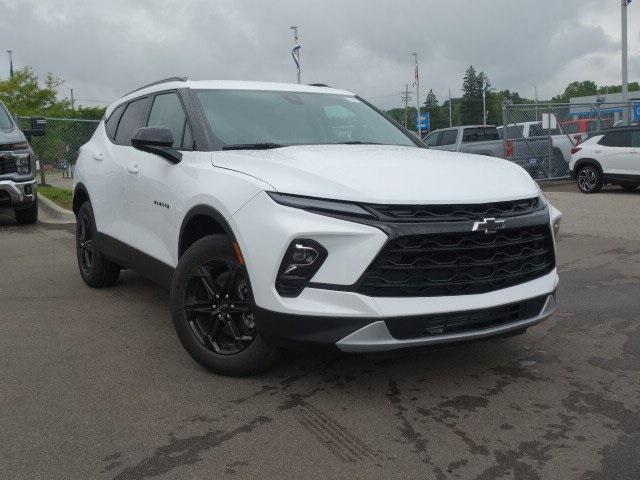 new 2025 Chevrolet Blazer car, priced at $37,090