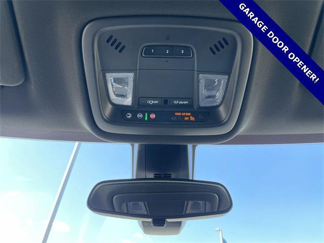 used 2022 Chevrolet Traverse car, priced at $31,390