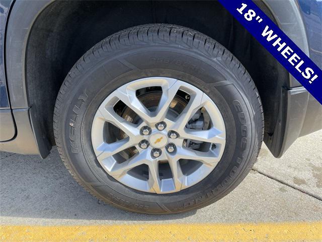 used 2022 Chevrolet Traverse car, priced at $28,932