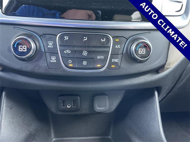 used 2022 Chevrolet Traverse car, priced at $28,932
