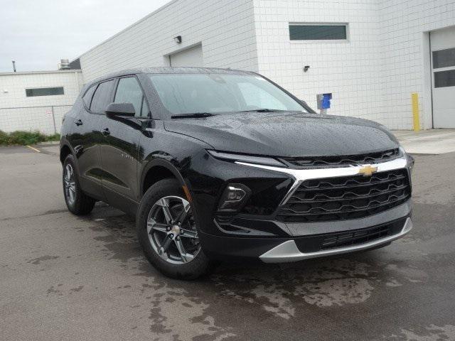 new 2025 Chevrolet Blazer car, priced at $38,995