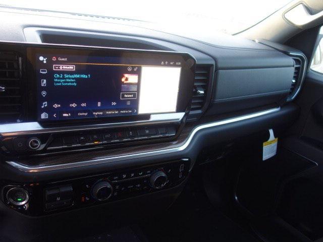new 2025 Chevrolet Silverado 1500 car, priced at $40,644