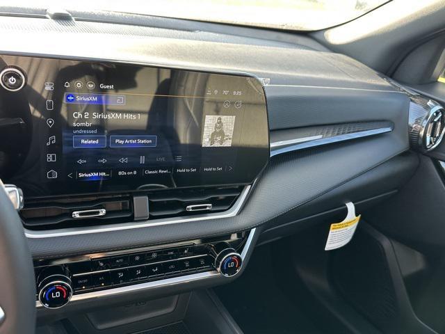 new 2026 Chevrolet Equinox car, priced at $31,108