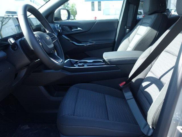 new 2026 Chevrolet Equinox car, priced at $31,995