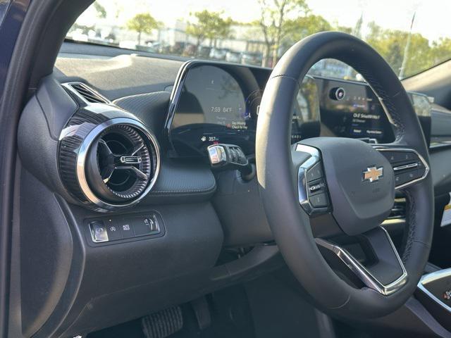 new 2026 Chevrolet Equinox car, priced at $29,679