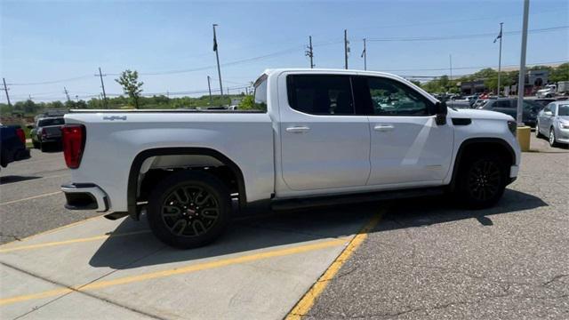 used 2022 GMC Sierra 1500 car, priced at $40,895