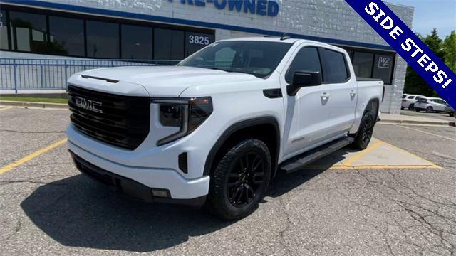 used 2022 GMC Sierra 1500 car, priced at $40,895