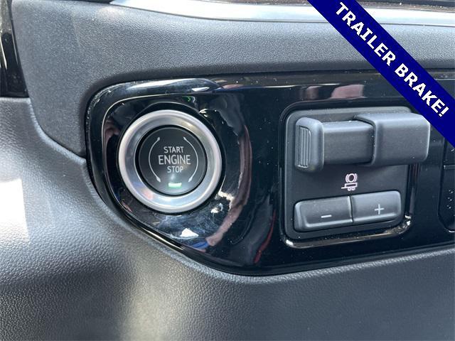 used 2022 GMC Sierra 1500 car, priced at $40,895
