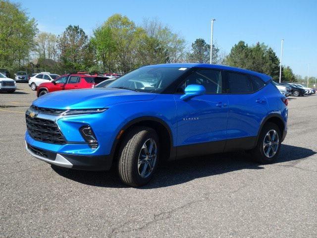 new 2025 Chevrolet Blazer car, priced at $33,399