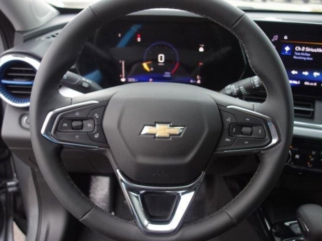 new 2025 Chevrolet Trax car, priced at $23,904