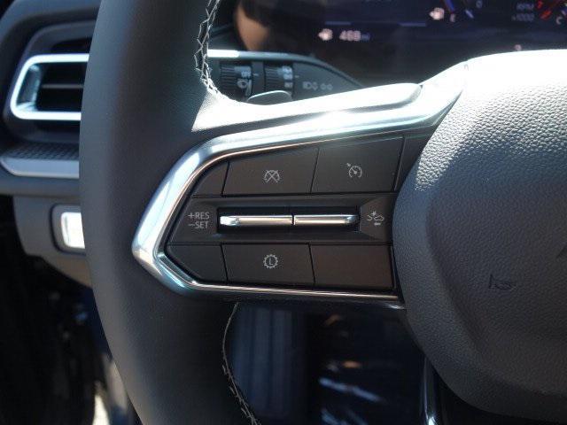 new 2025 Chevrolet Traverse car, priced at $39,443