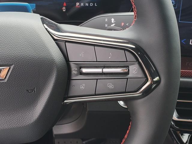 new 2025 Chevrolet Traverse car, priced at $53,106