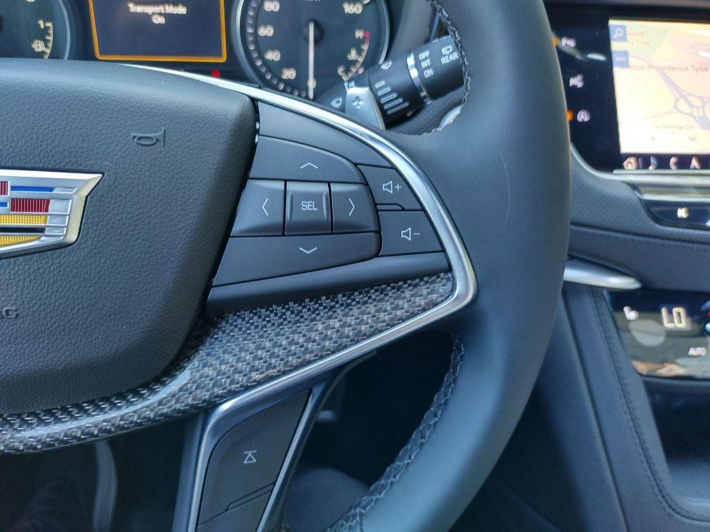 new 2025 Cadillac XT5 car, priced at $64,065