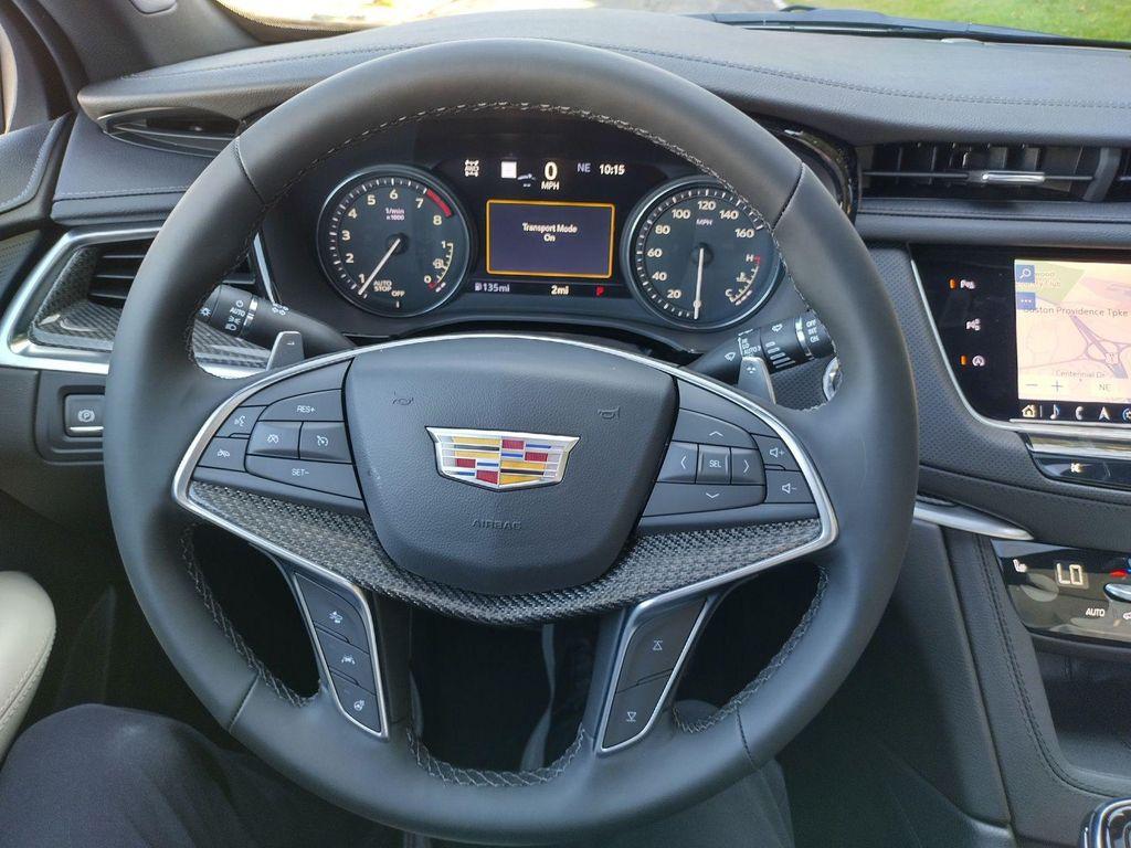 new 2025 Cadillac XT5 car, priced at $64,065