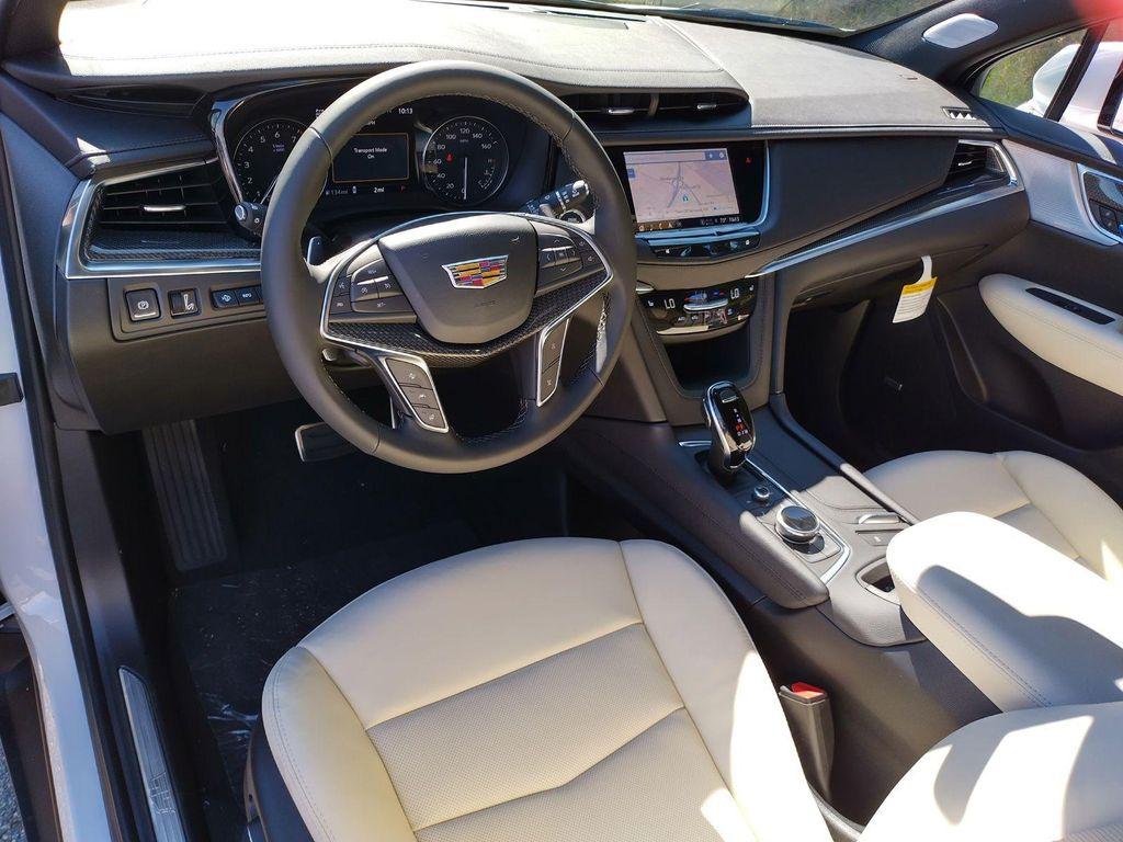new 2025 Cadillac XT5 car, priced at $64,065