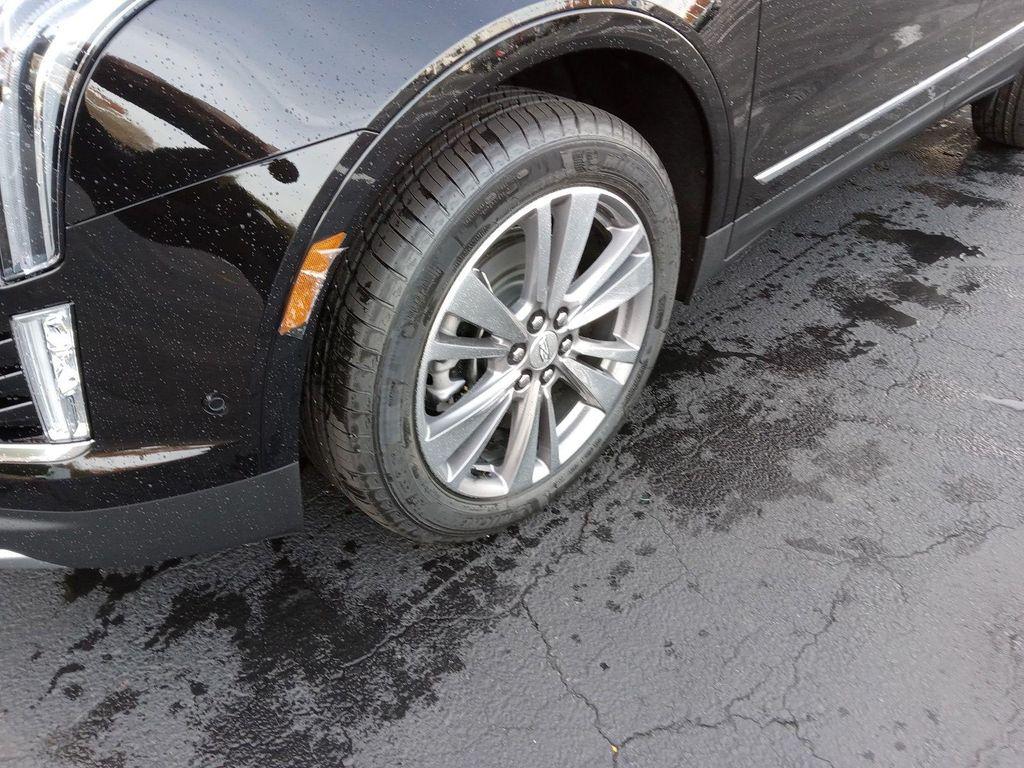 new 2026 Cadillac XT5 car, priced at $59,095