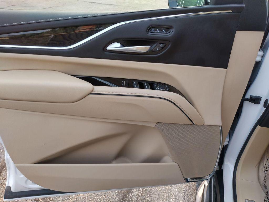 used 2024 Cadillac Escalade ESV car, priced at $88,656