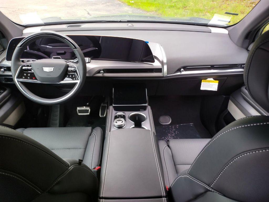 new 2026 Cadillac VISTIQ car, priced at $80,490