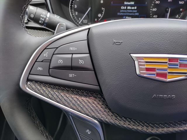 new 2025 Cadillac XT5 car