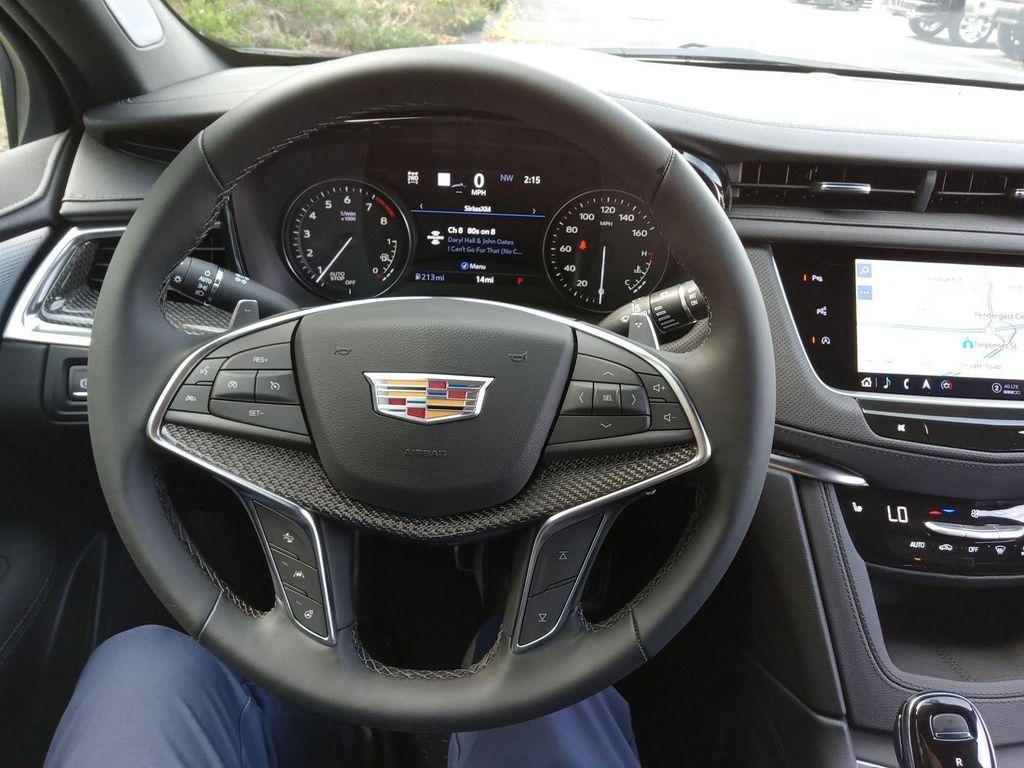 new 2025 Cadillac XT5 car, priced at $64,065
