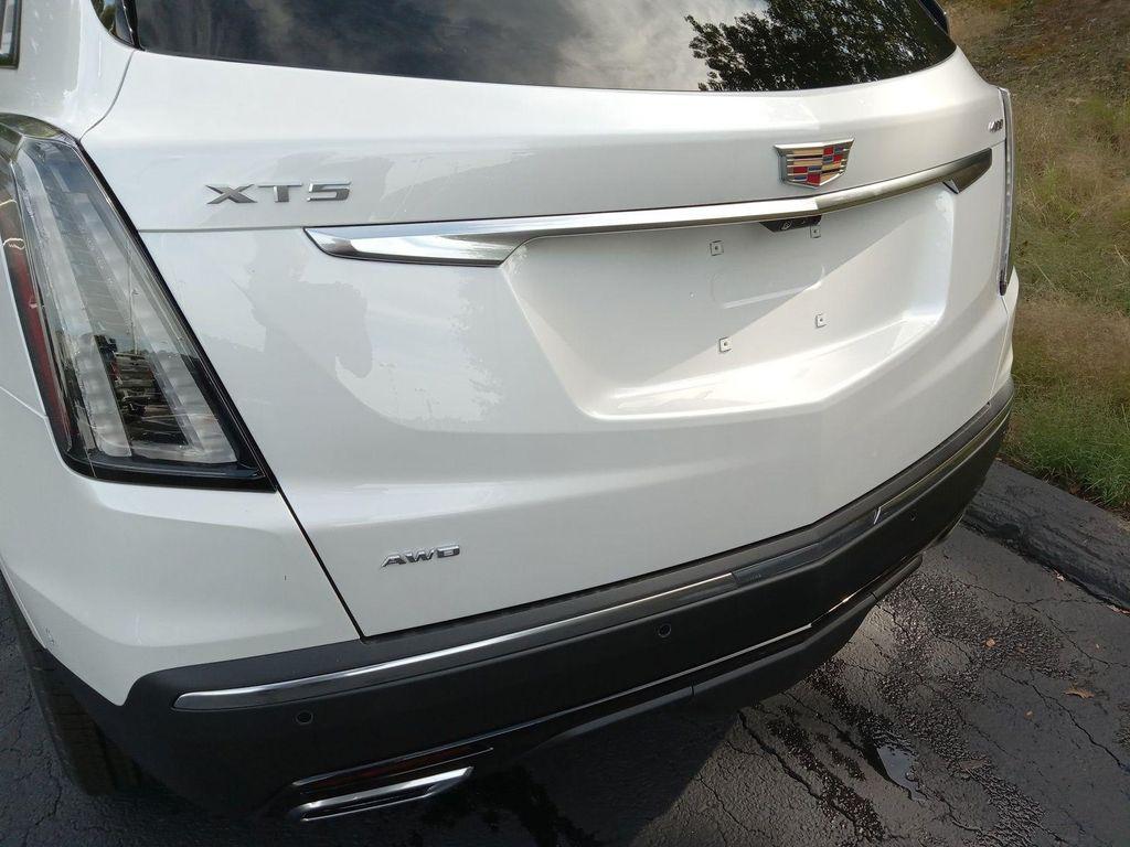 new 2025 Cadillac XT5 car, priced at $64,065