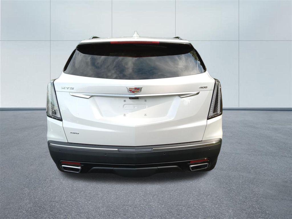 new 2025 Cadillac XT5 car, priced at $64,065
