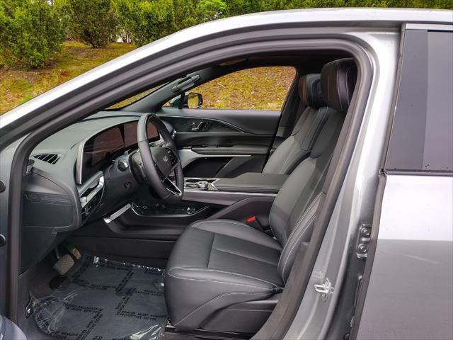 new 2024 Cadillac LYRIQ car