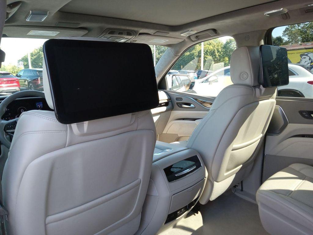 used 2022 Cadillac Escalade ESV car, priced at $69,850