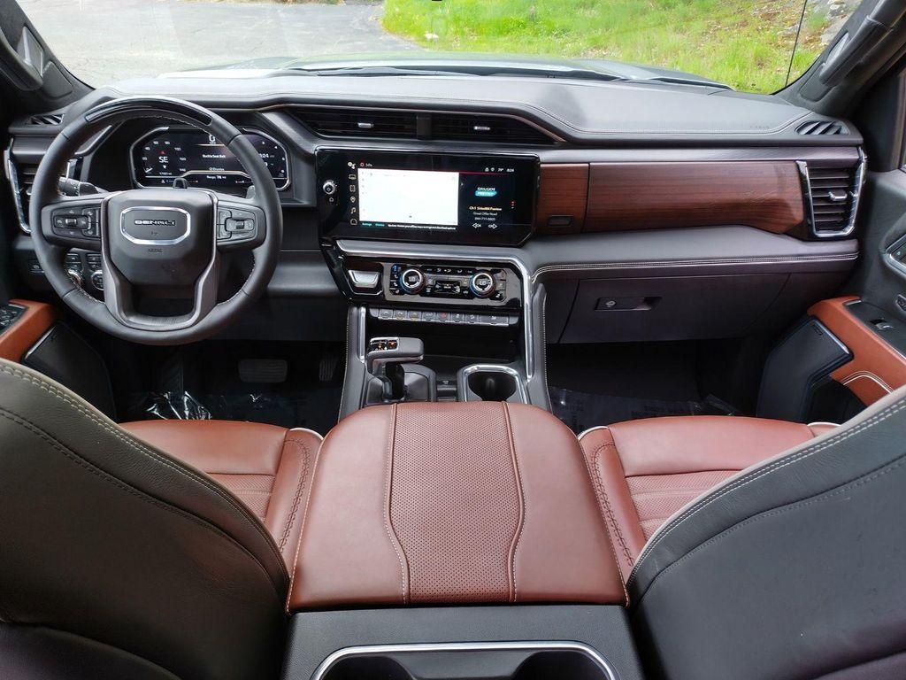 used 2024 GMC Sierra 1500 car, priced at $65,627