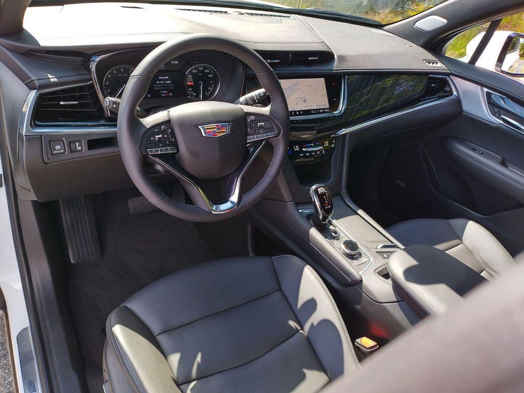 new 2024 Cadillac XT6 car, priced at $60,800