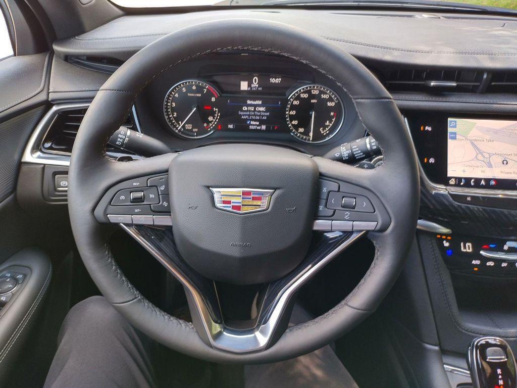 new 2024 Cadillac XT6 car, priced at $60,800