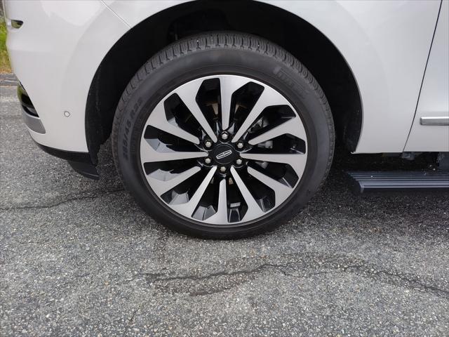 used 2022 Lincoln Navigator car, priced at $58,795