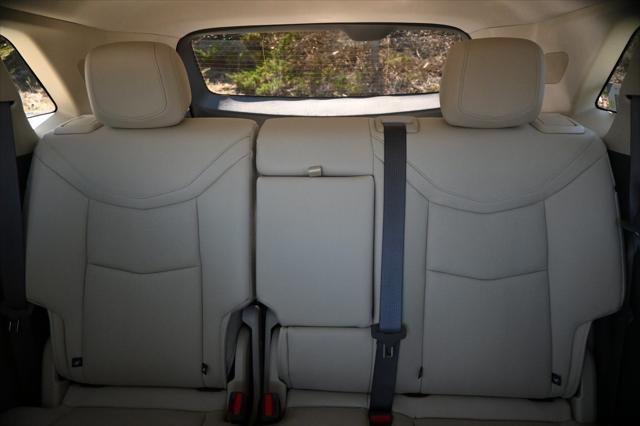 new 2025 Cadillac XT5 car