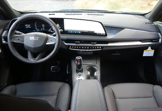 new 2025 Cadillac XT4 car