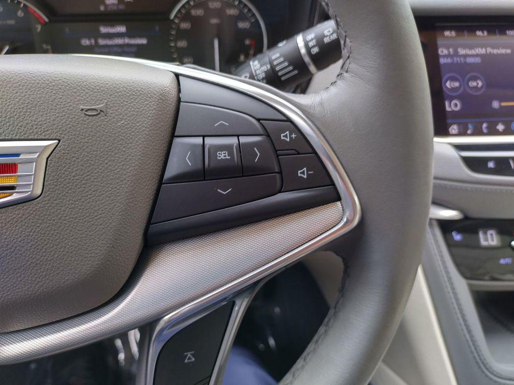 used 2022 Cadillac XT5 car, priced at $33,897