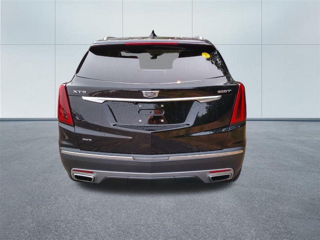 used 2022 Cadillac XT5 car, priced at $33,897