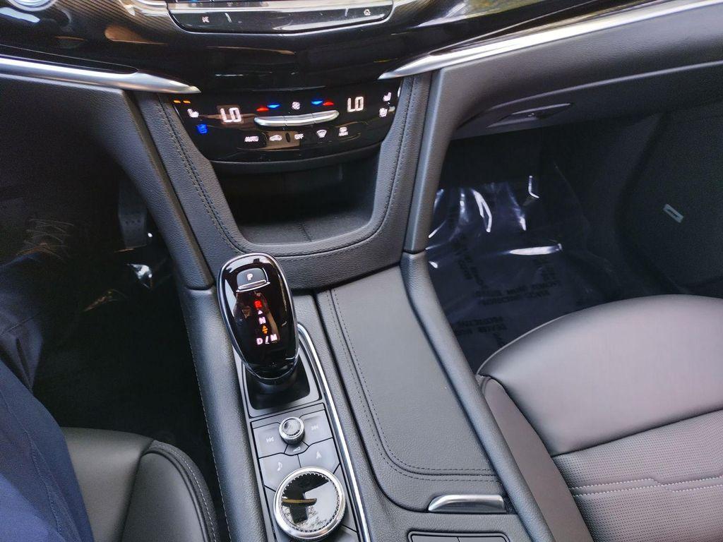 used 2025 Cadillac XT6 car, priced at $56,877