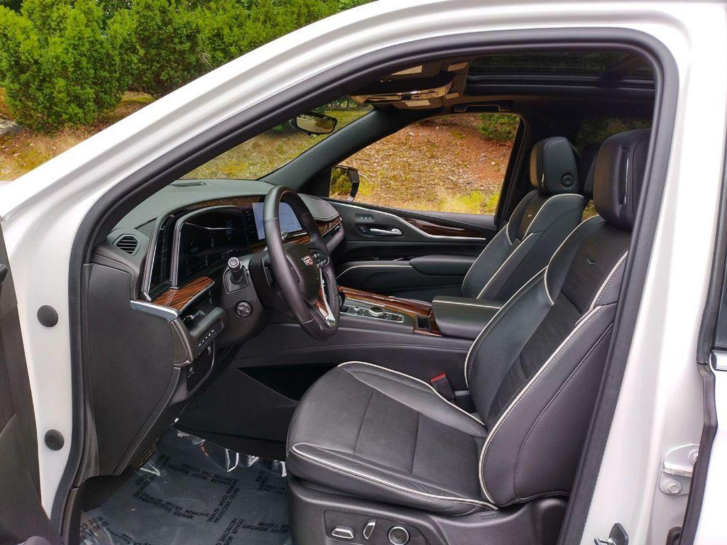 used 2021 Cadillac Escalade car, priced at $59,998