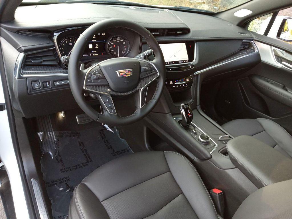 new 2025 Cadillac XT5 car, priced at $64,474